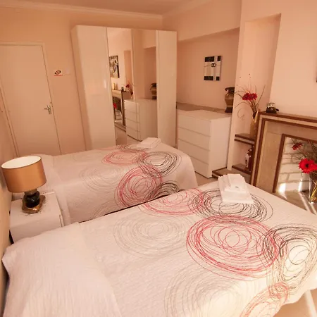 Terencio T2 2 Bedroom Apartament